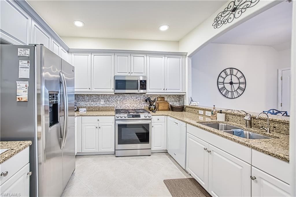 3111 Cottonwood BEND 1704-27
