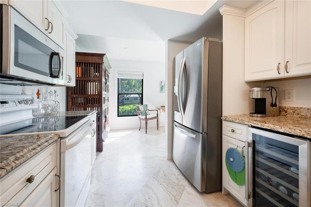 1080 6th ST S-16