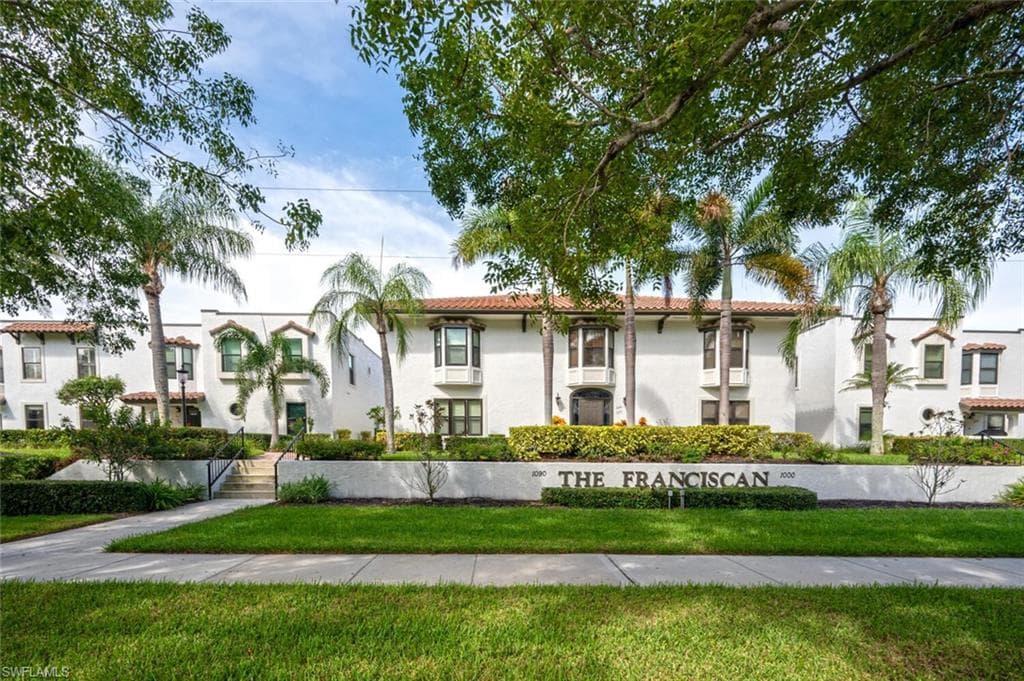 1080 6th ST S-1