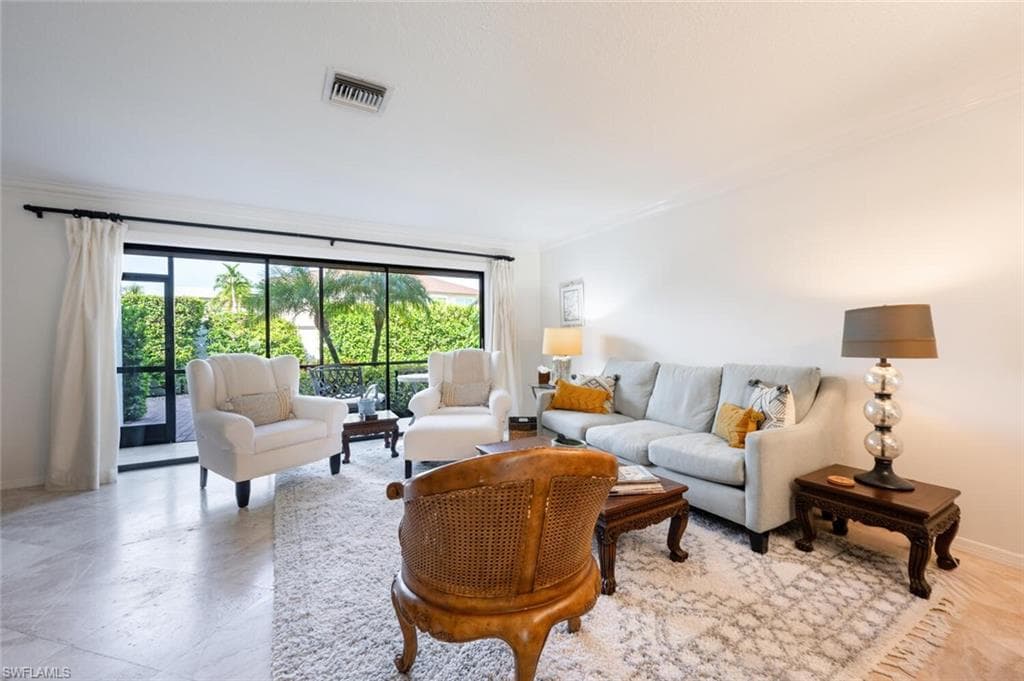 1080 6th ST S-10