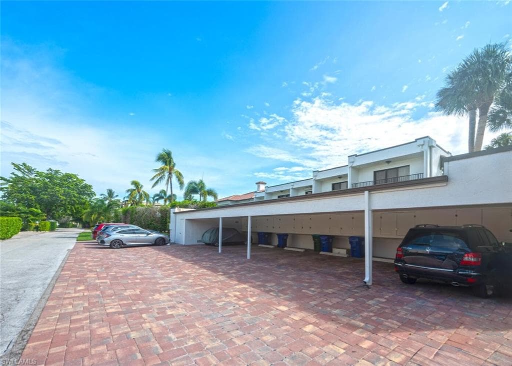 1080 6th ST S-33