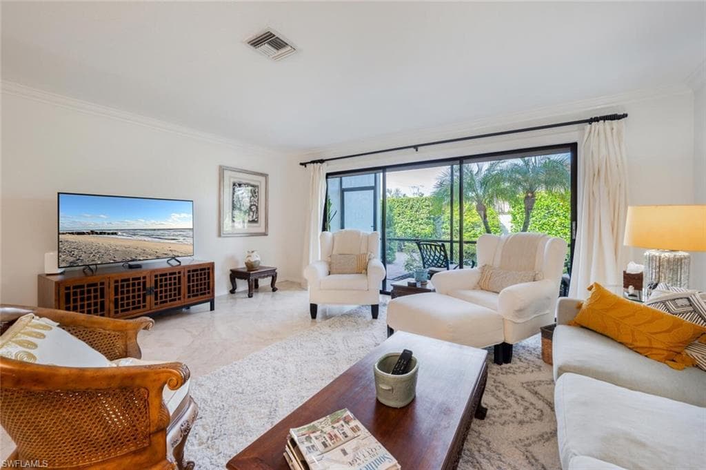 1080 6th ST S-11