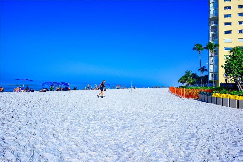 613 BEACHWALK CIR J-45
