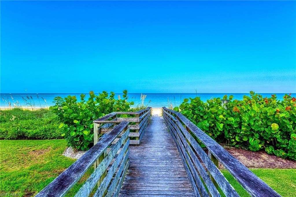 613 BEACHWALK CIR J-44
