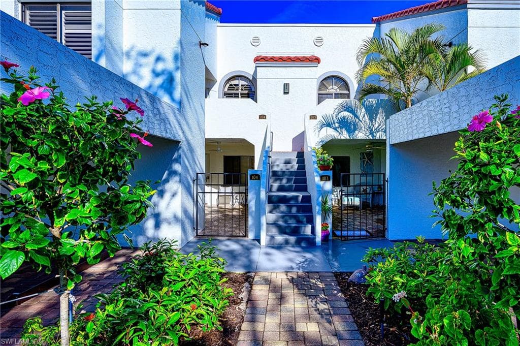 613 BEACHWALK CIR J-4