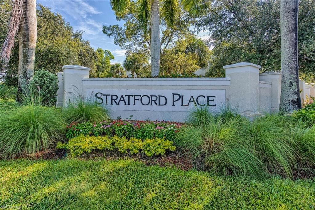 1080 Hampton CIR-23
