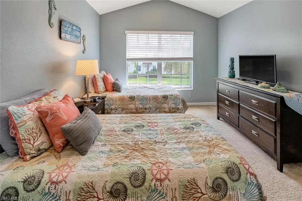 1080 Hampton CIR-13