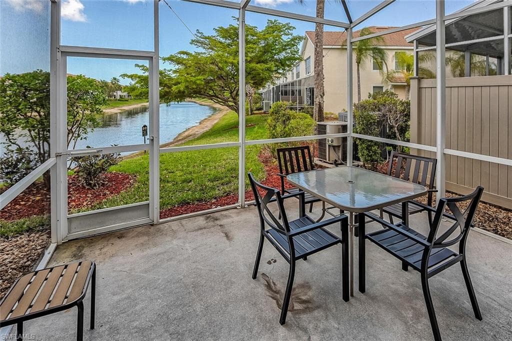 1080 Hampton CIR-17