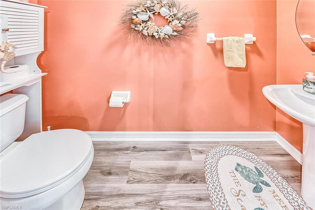 1080 Hampton CIR-7