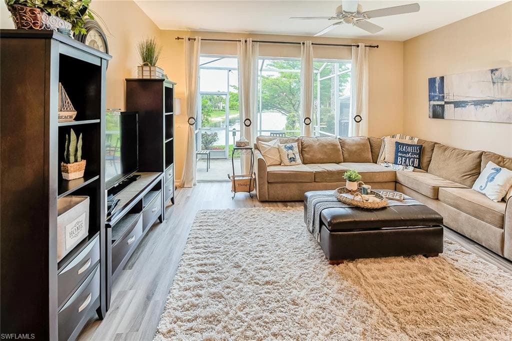 1080 Hampton CIR-3