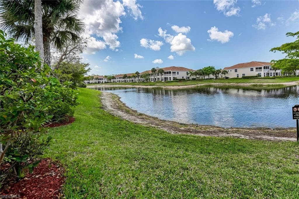 1080 Hampton CIR-20
