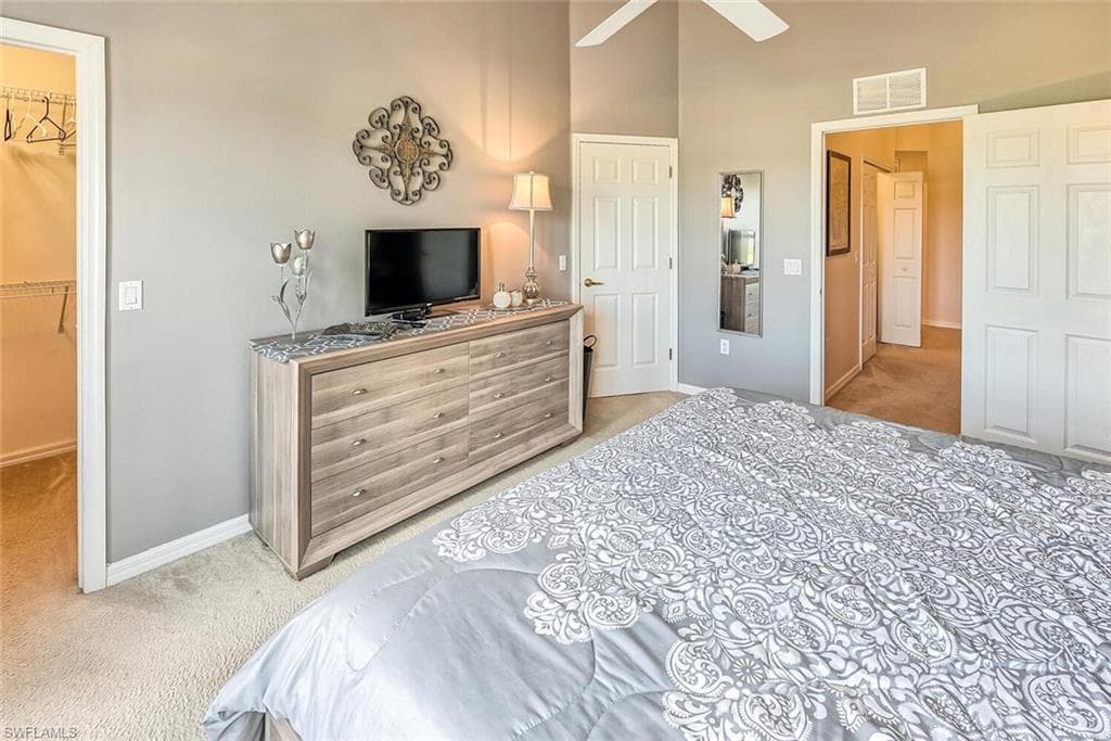 1080 Hampton CIR-9