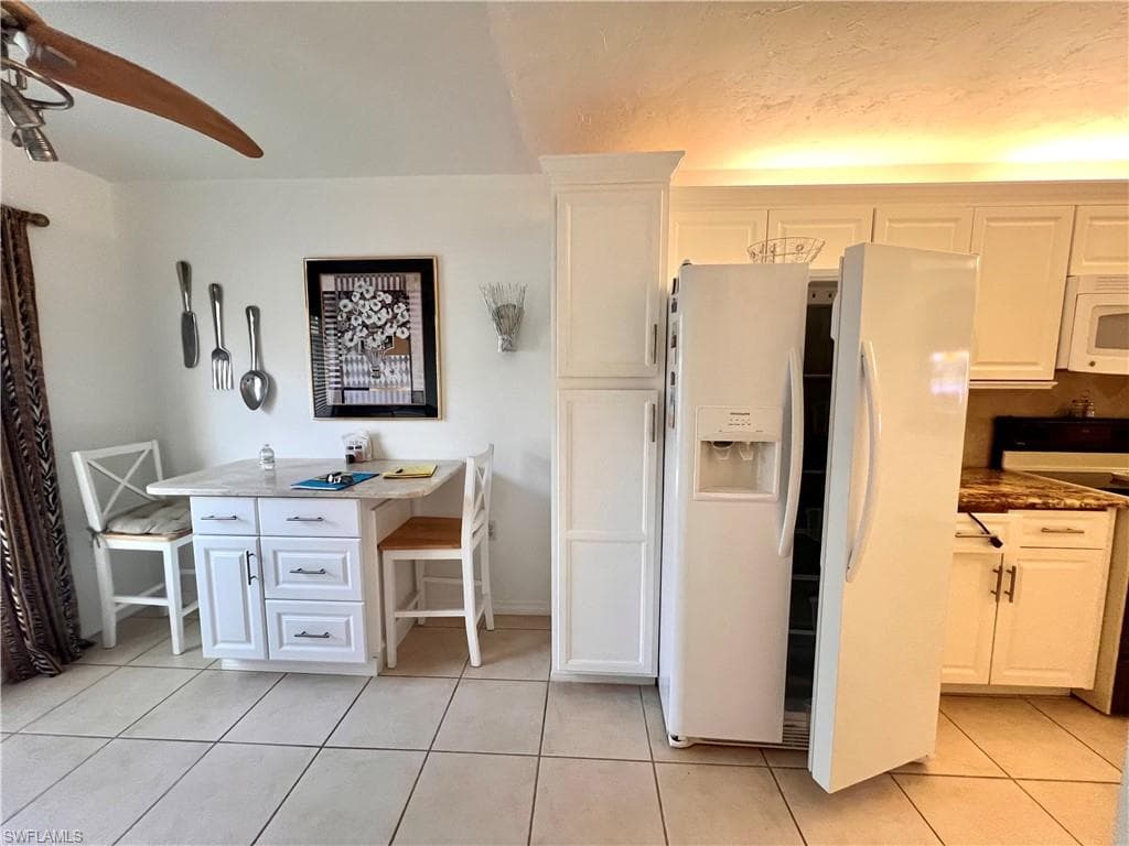 4240 Chantelle DR B103-8