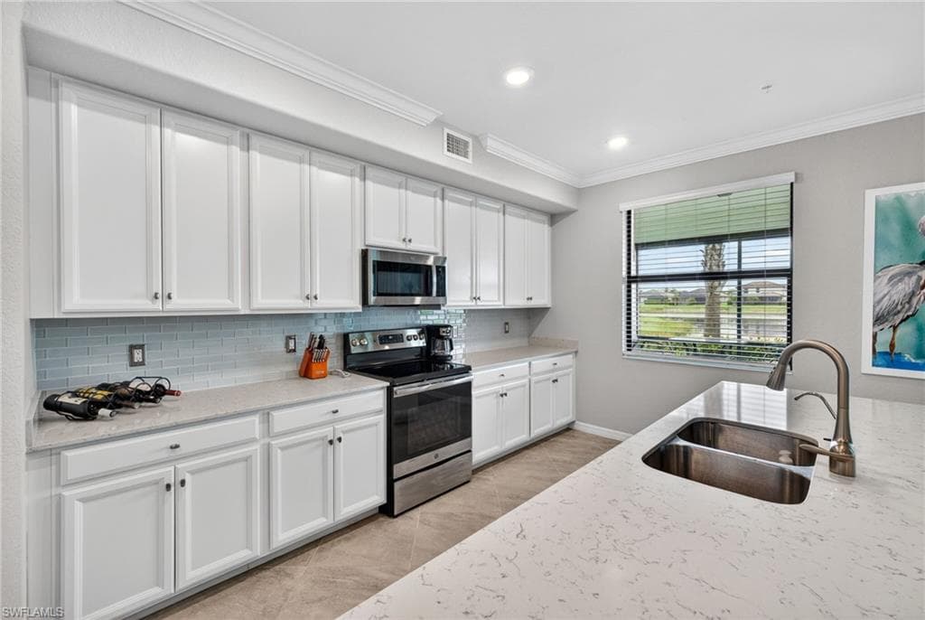 12020 Hawthorn Lake DR 101-12