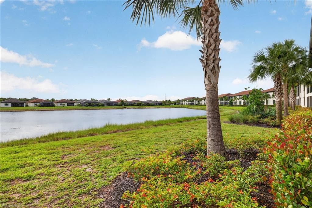 12020 Hawthorn Lake DR 101-26