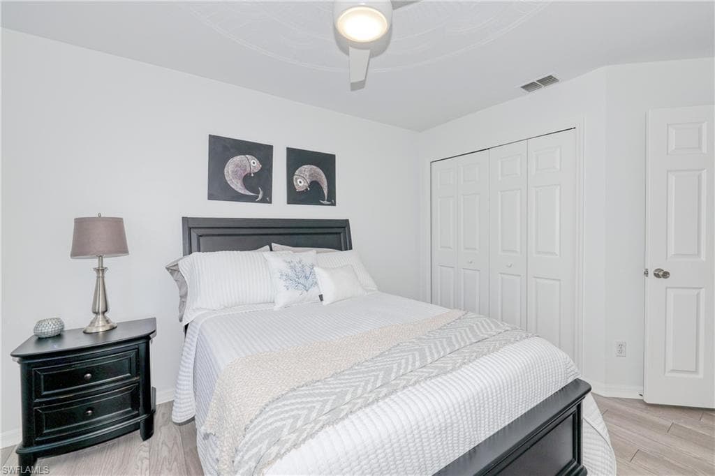22589 Island Lakes DR-23
