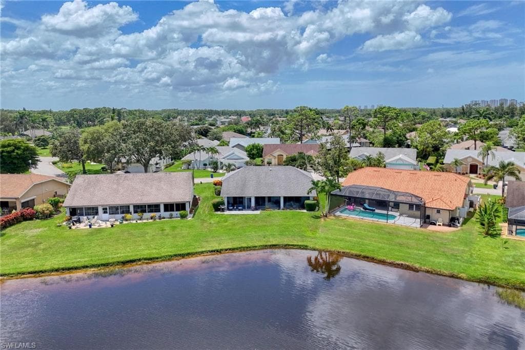 22589 Island Lakes DR-35