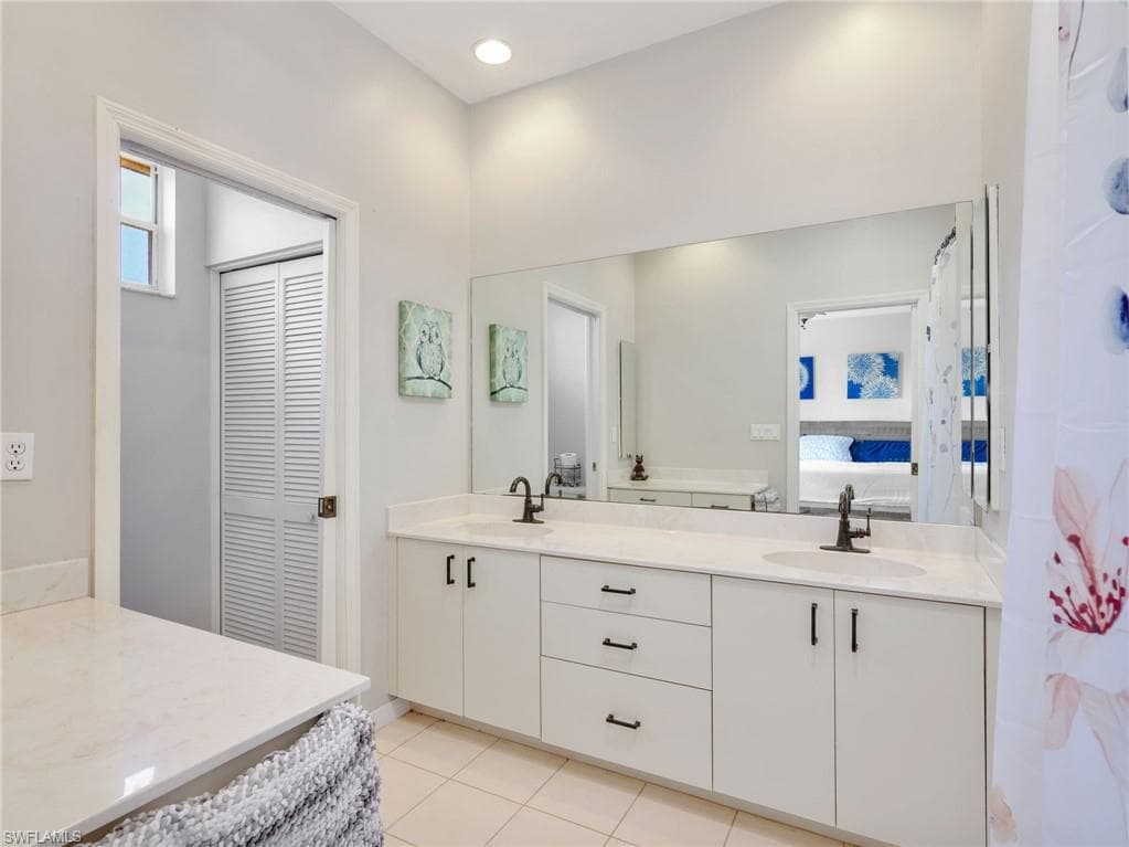 25251 Bay Cedar DR-32