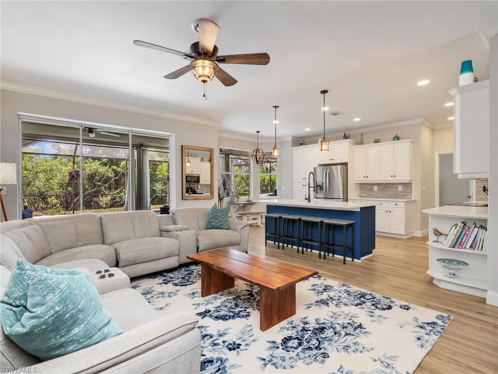 25251 Bay Cedar DR-10