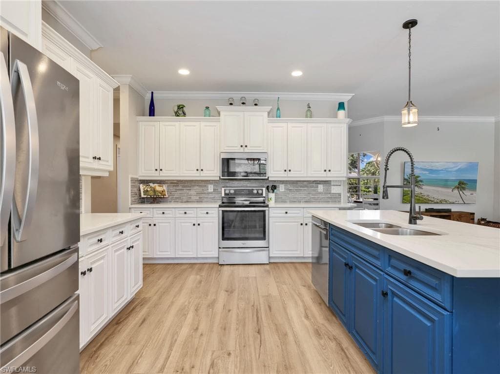 25251 Bay Cedar DR-15