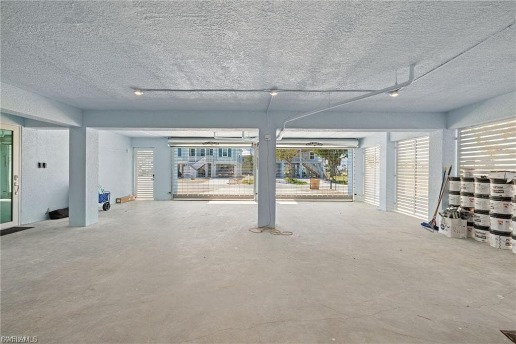 121 Hibiscus DR-8