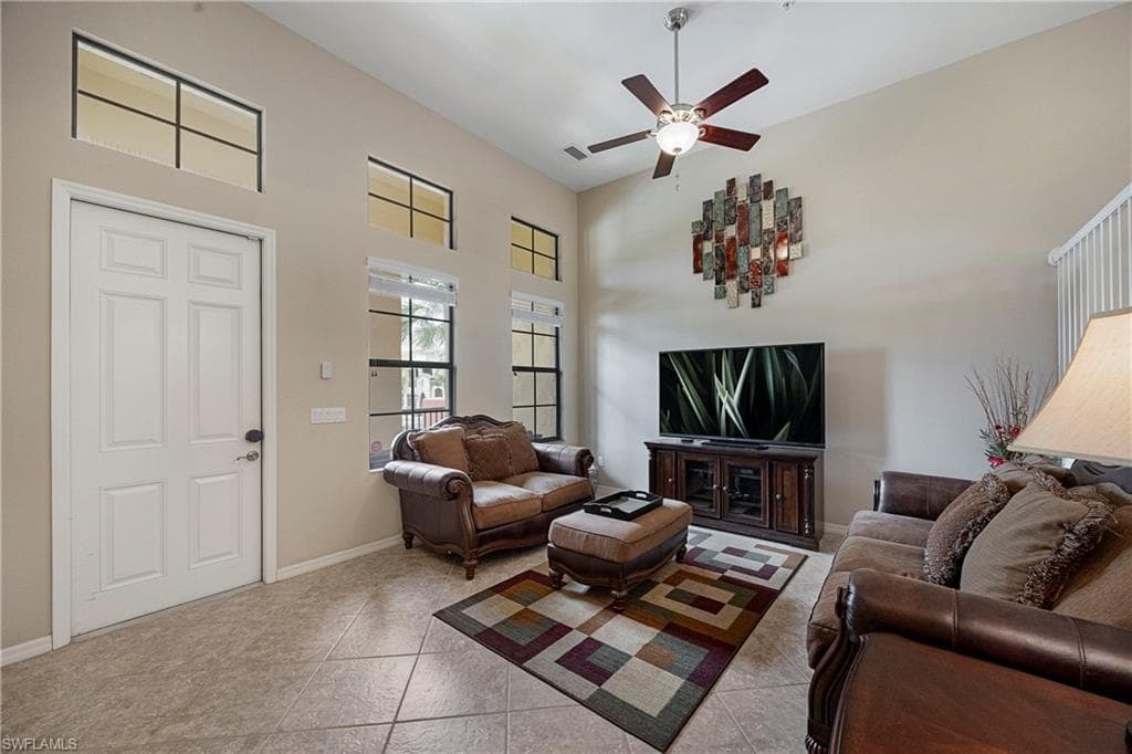 11875 Izarra WAY 8712-25