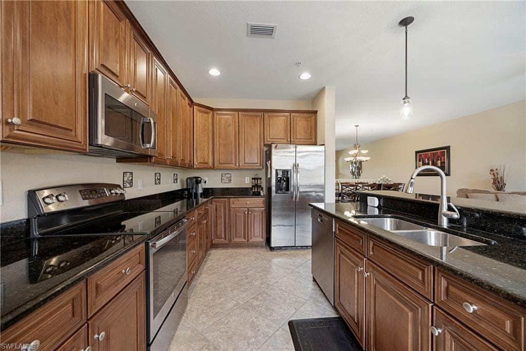 11875 Izarra WAY 8712-9
