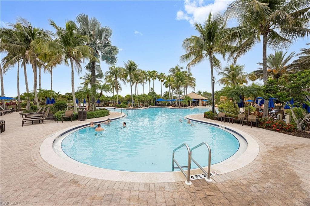 11875 Izarra WAY 8712-24