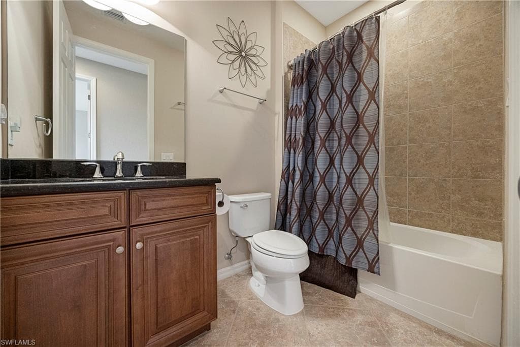11875 Izarra WAY 8712-18