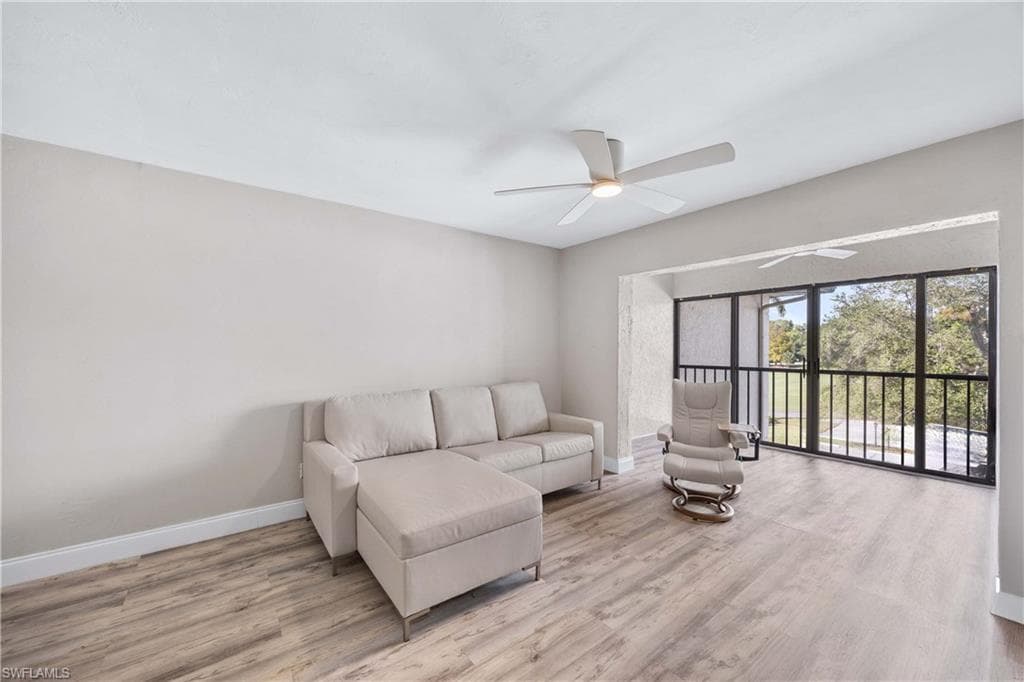228 Fox Glen DR 3310-12