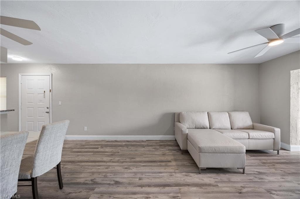 228 Fox Glen DR 3310-10