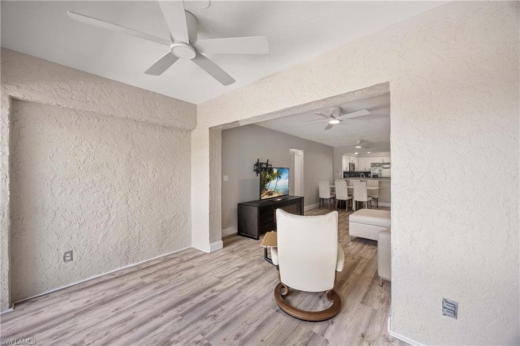 228 Fox Glen DR 3310-14