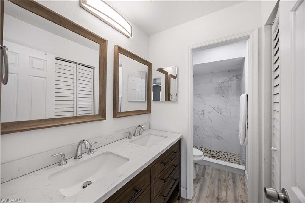 228 Fox Glen DR 3310-18