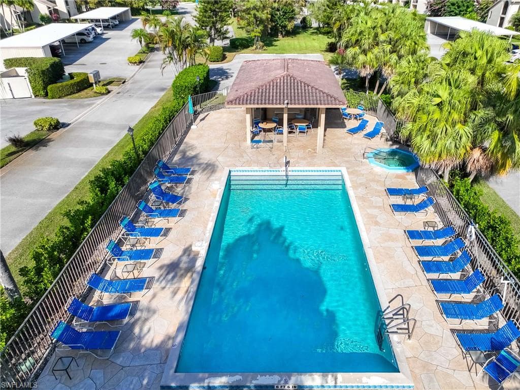 228 Fox Glen DR 3310-29