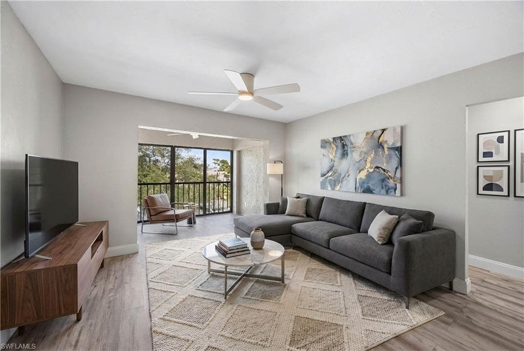 228 Fox Glen DR 3310-4