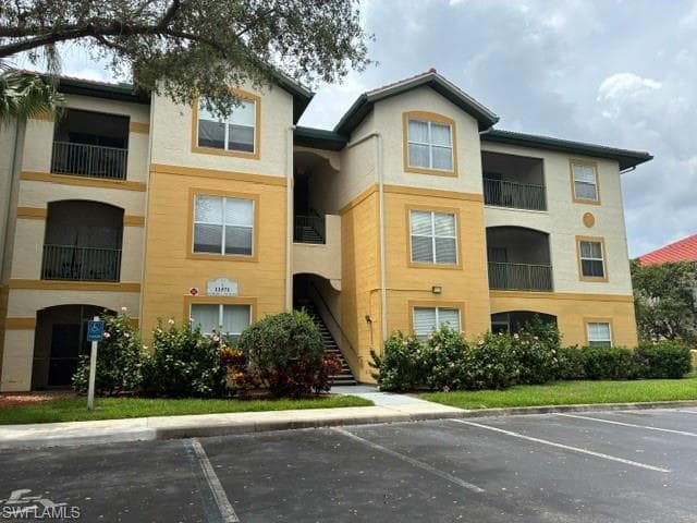 11571 Villa Grand 617-2