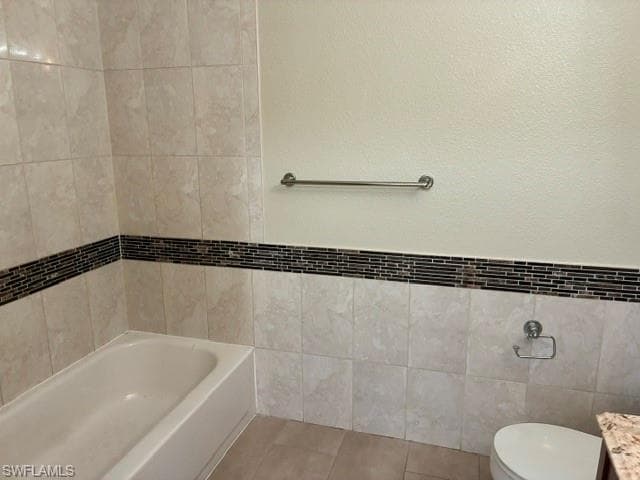 11571 Villa Grand 617-17