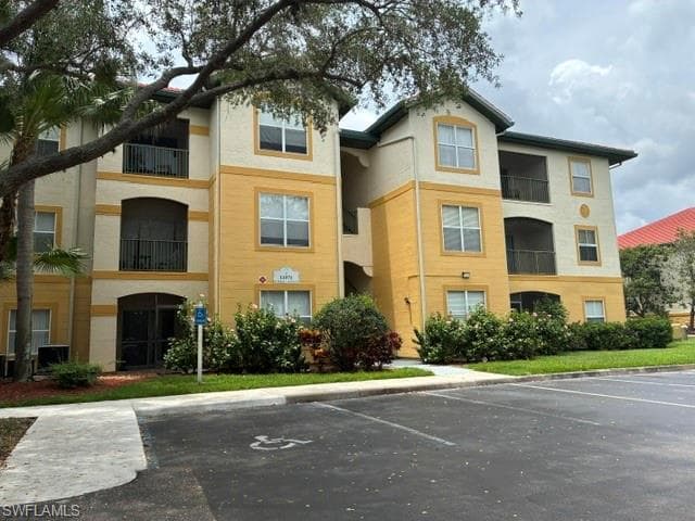 11571 Villa Grand 617-1