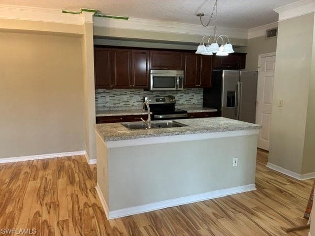 11571 Villa Grand 617-11