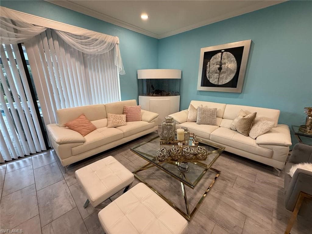 12963 Pemberton WAY-13