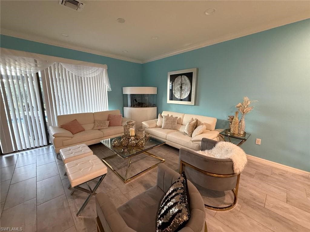 12963 Pemberton WAY-16