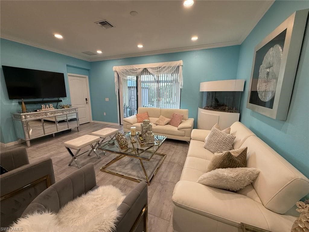 12963 Pemberton WAY-14