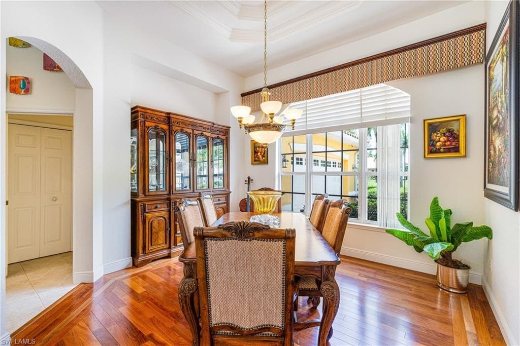 9836 Los Altos CT-16