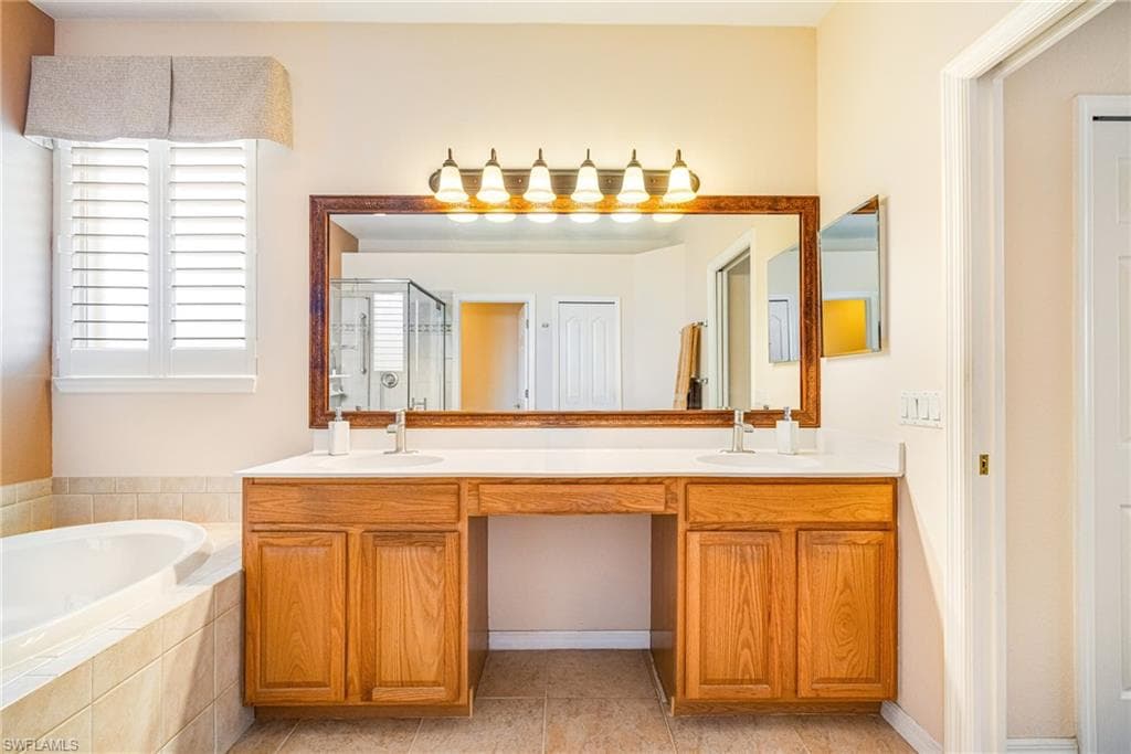 9836 Los Altos CT-28