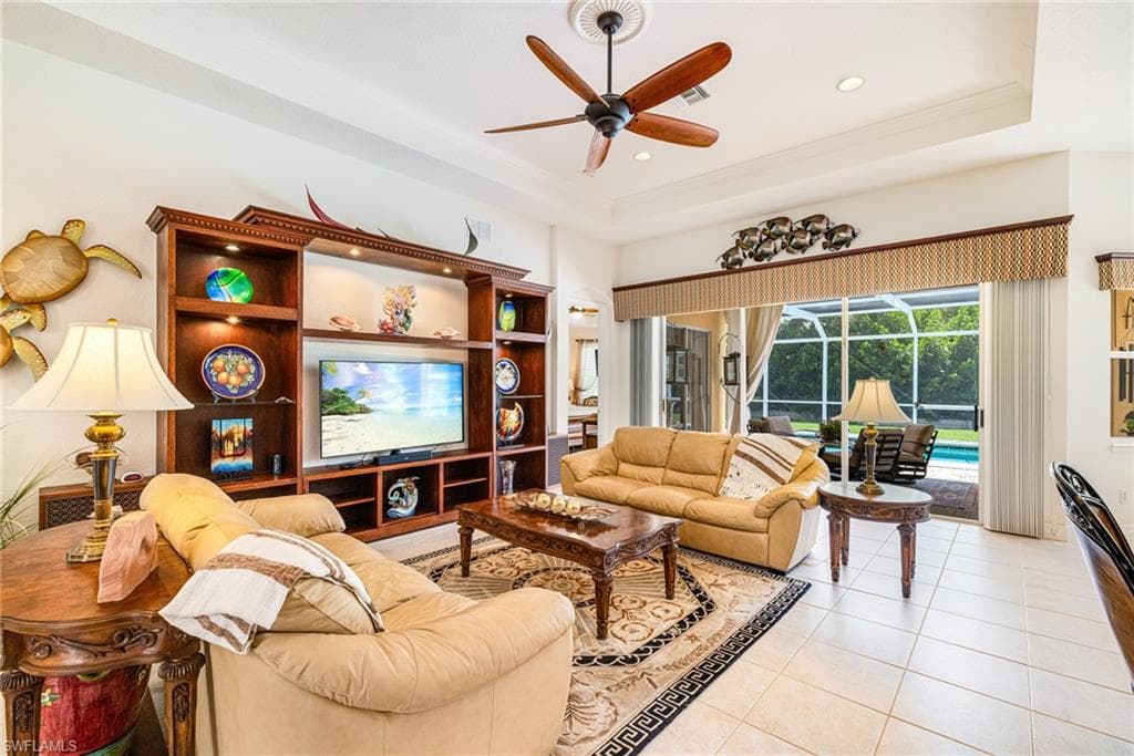 9836 Los Altos CT-18