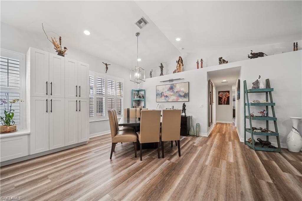 1638 Triangle Palm TER-5