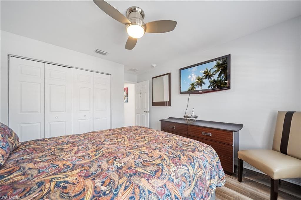1638 Triangle Palm TER-11