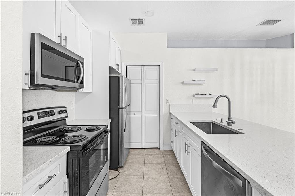 7542 Bristol CIR-5