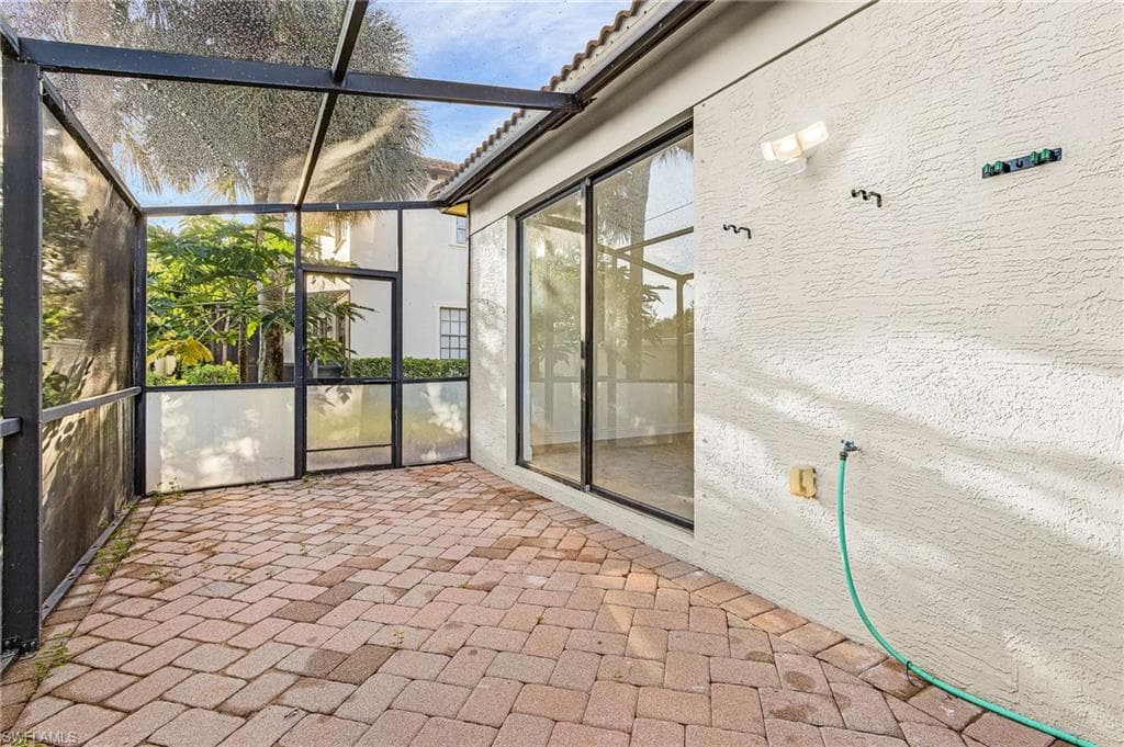 7542 Bristol CIR-20