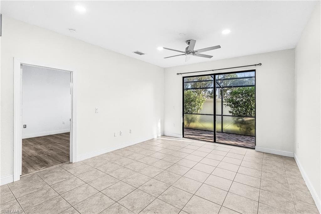 7542 Bristol CIR-11